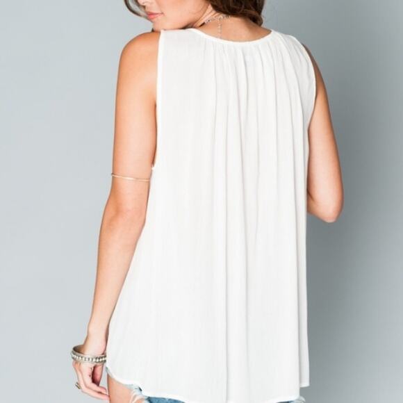 Show Me Your Mumu Tank Top Teeny Tassel XS White Boho - Picture 2 of 5